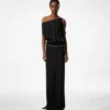 Schulterfreies Abendkleid mit Seitenschlitz Schulterfreies Abendkleid mit Seitenschlitz