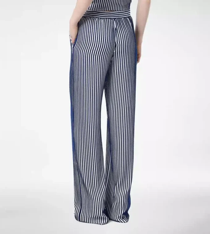 Seiden-Georgette-Hose mit Paillettenstickerei Seiden-Georgette-Hose mit Paillettenstickerei