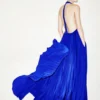 Seiden-Halterneck-Abendkleid mit Sunray-Plissee