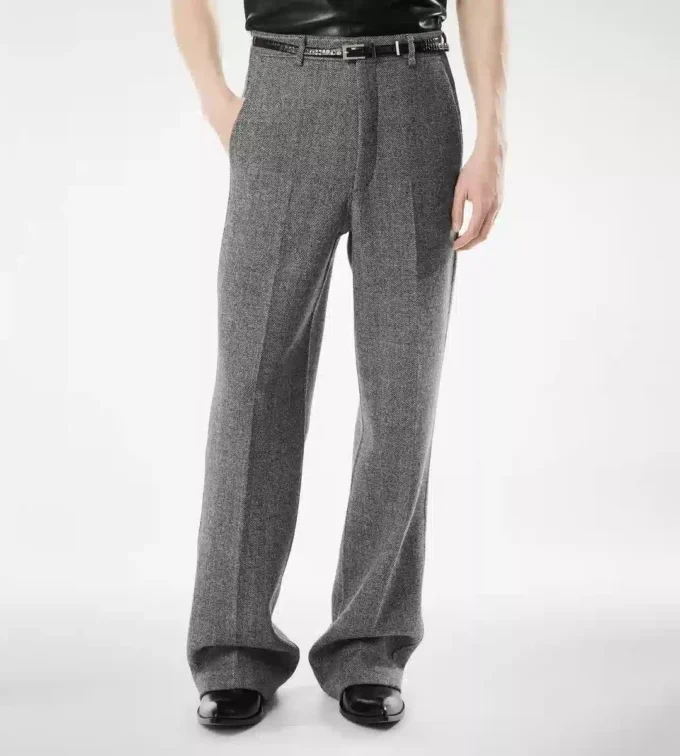 Sharkskin-Hose mit Fischgrätenmuster und doppelter Teilbarkeit Sharkskin-Hose mit Fischgrätenmuster und doppelter Teilbarkeit