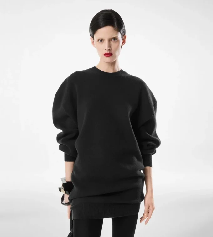 Skulpturales Sweatshirt-Minikleid aus Wolle und Kaschmir Skulpturales Sweatshirt-Minikleid aus Wolle und Kaschmir