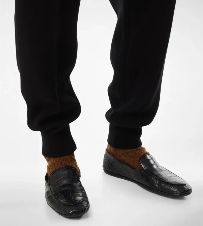 Slipper aus geprägtem Krokodilleder-Samt Slipper aus geprägtem Krokodilleder-Samt