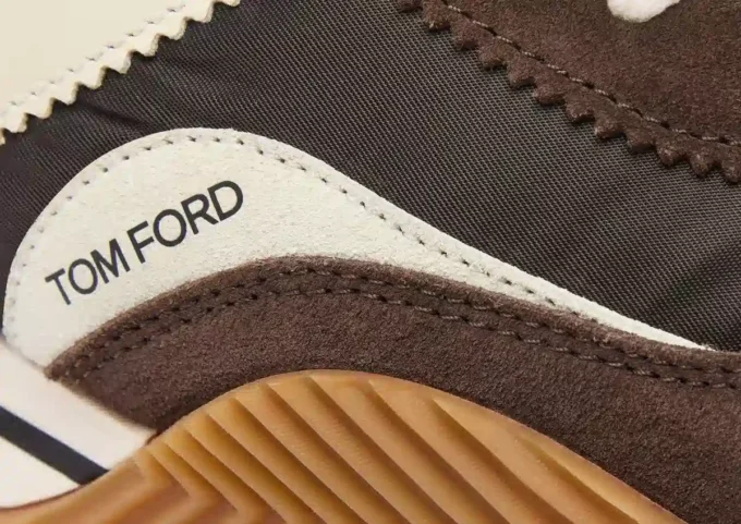 Sneaker „James” aus technischem Wildleder Sneaker „James” aus technischem Wildleder