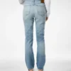 Stonewashed-Jeanshose mit geradem Schnitt Stonewashed-Jeanshose mit geradem Schnitt