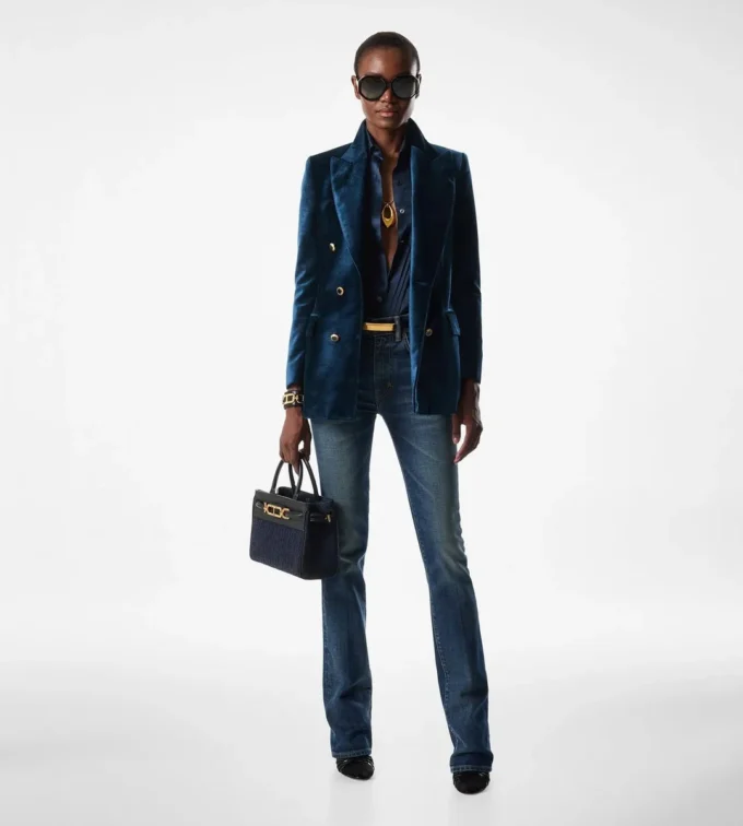 Stretch-Raw-Denim-Hose mit ausgestelltem Bein
