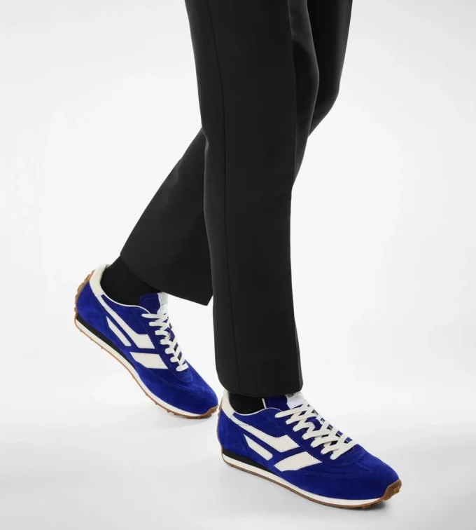 Suede Mick Sneaker
