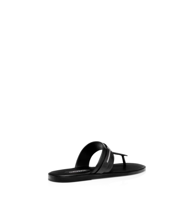 T-Sandale aus glattem Leder T-Sandale aus glattem Leder