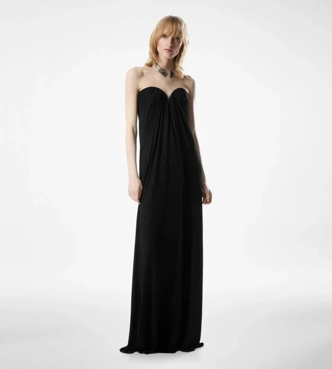 Trägerloses, drapiertes Abendkleid