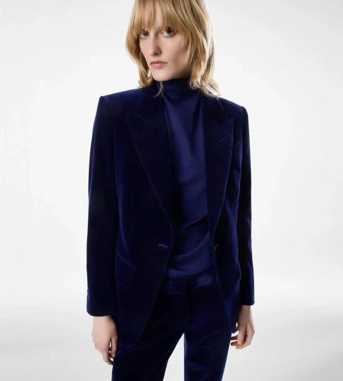 Wallis Einreihige Jacke mit Spitzkragen Wallis Einreihige Jacke mit Spitzkragen