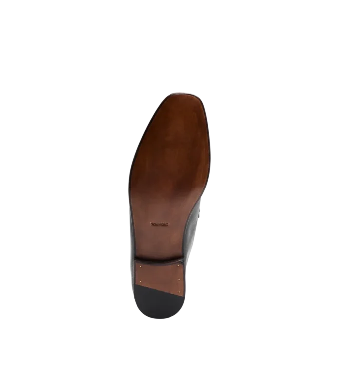 Weicher, geschmeidiger Leder-Loafer mit gedrehtem Band von Gigi Weicher, geschmeidiger Leder-Loafer mit gedrehtem Band von Gigi