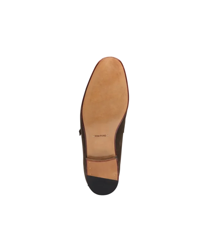 Wildleder-Loafer Gigi mit gedrehter Bandschnalle Wildleder-Loafer Gigi mit gedrehter Bandschnalle